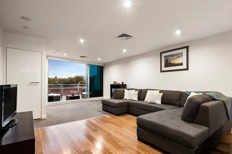 306/18 Bent Street, Kensington VIC 3031