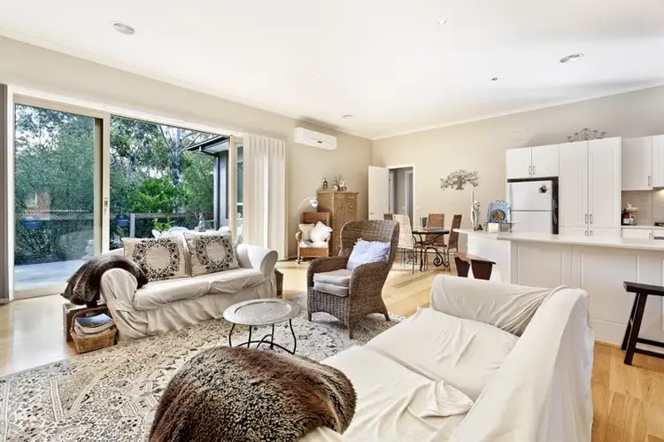 Main view of Homely unit listing, 1/77 Railway Parade, Eltham VIC 3095