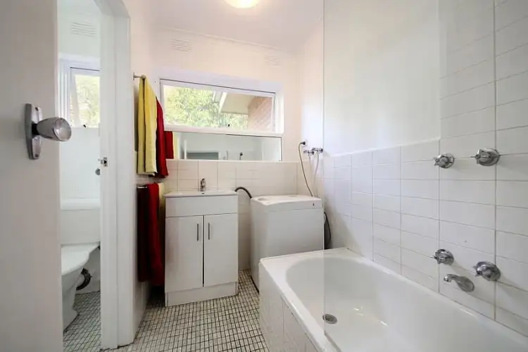 Sixth view of Homely apartment listing, 5/1 Rosstown Road, Carnegie VIC 3163