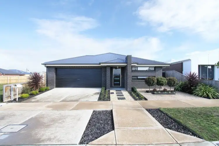 14 Billabong Avenue, Sale VIC 3850