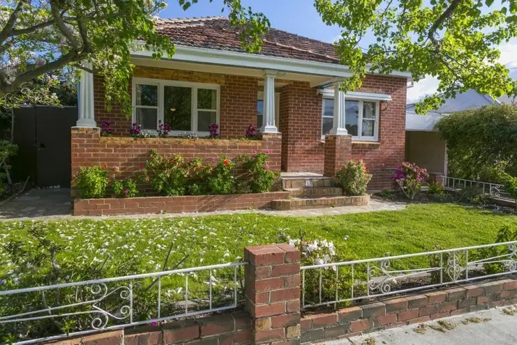 12 Theodore Street, Flora Hill VIC 3550