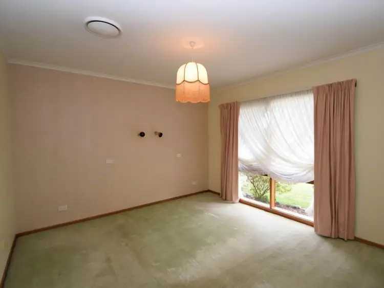 Sixth view of Homely house listing, 5 Froh Court, Wangaratta VIC 3677