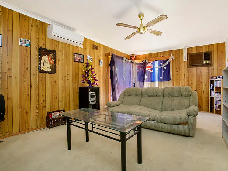 Second view of Homely house listing, 4 Kea Court, Werribee VIC 3030