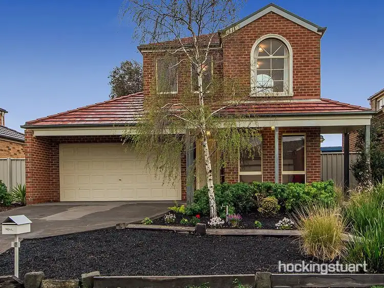 6 Braelands Close, Caroline Springs VIC 3023