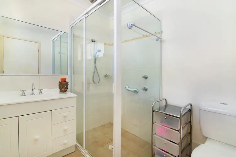 Fifth view of Homely villa listing, 2/42-44 Oaks Ave, Long Jetty NSW 2261