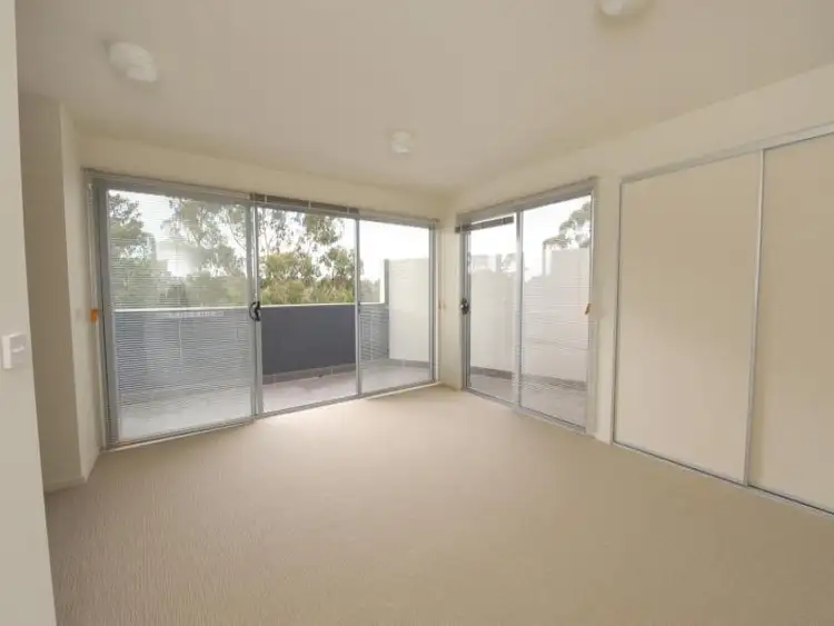 Third view of Homely apartment listing, 14/54 Beetham Parade, Rosanna VIC 3084