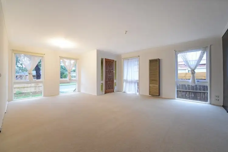 Fifth view of Homely house listing, 15 Paddington Avenue, Carrum Downs VIC 3201