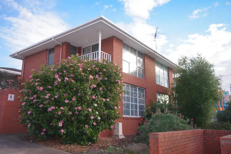 1/17 Aberdeen Street, Newtown VIC 3220