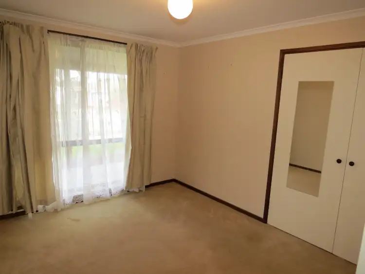 Fifth view of Homely house listing, 2 Cook Close, Sebastopol VIC 3356