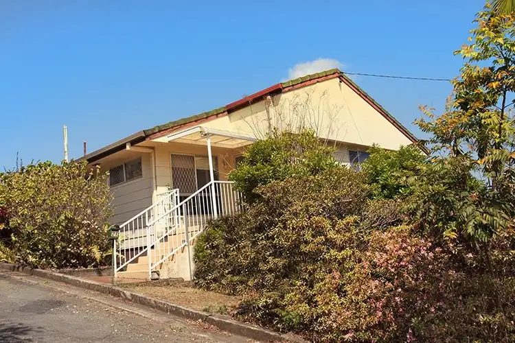 21 Raylee Avenue, Nambour QLD 4560