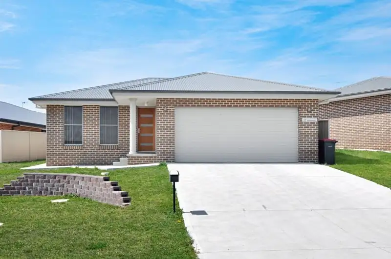 Main view of Homely house listing, 39 Wentworth Drive, Kelso NSW 2795