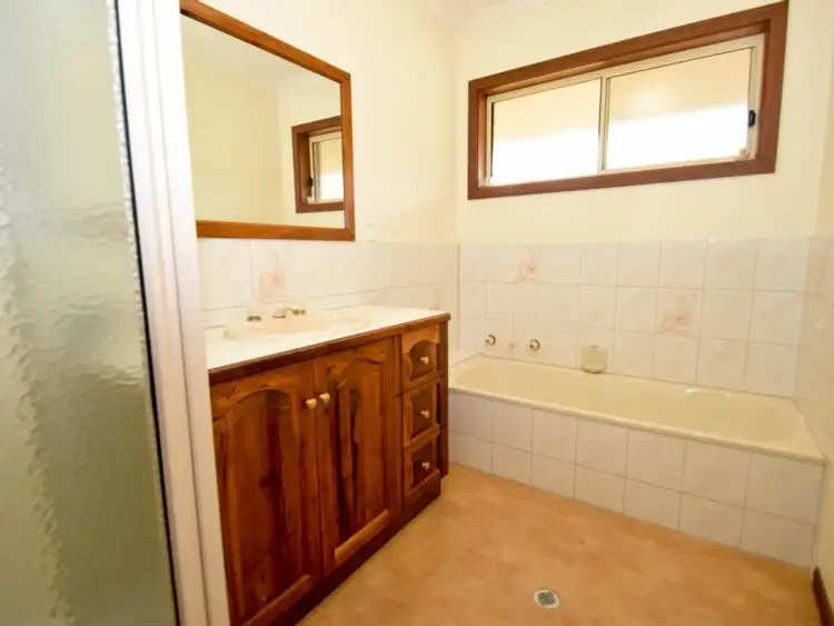 Seventh view of Homely house listing, 44 Simpson Street, Oxley VIC 3678