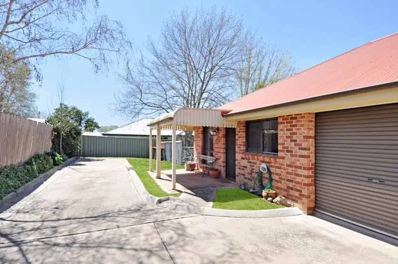 Main view of Homely house listing, 4/41 Lambert Street, Bathurst NSW 2795