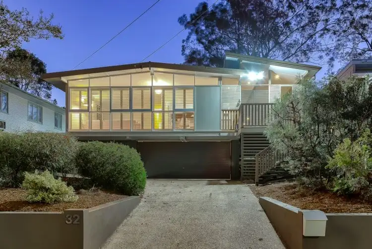 32 Amott Street, Stafford Heights QLD 4053