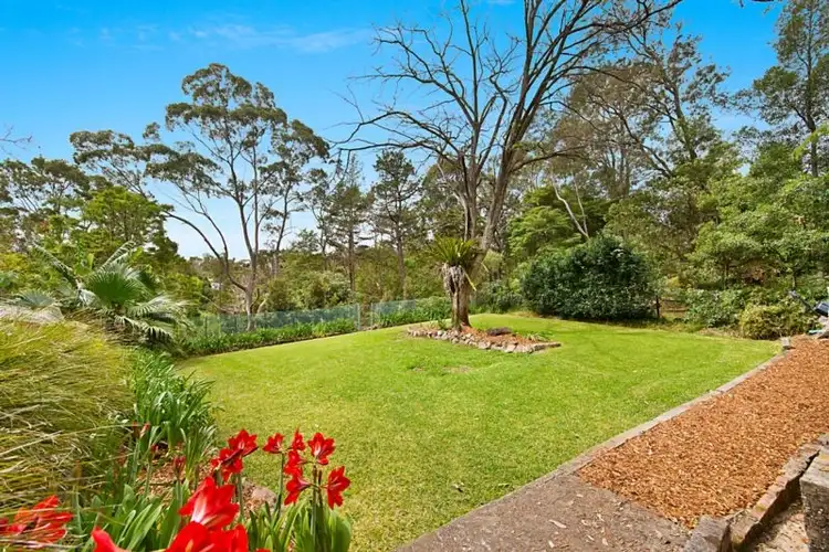 6 Valaud Crescent, Highfields NSW 2289