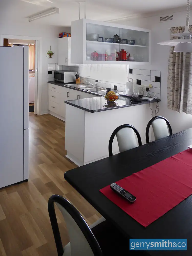 Sixth view of Homely unit listing, 4/136 Dooen Road, Horsham VIC 3400