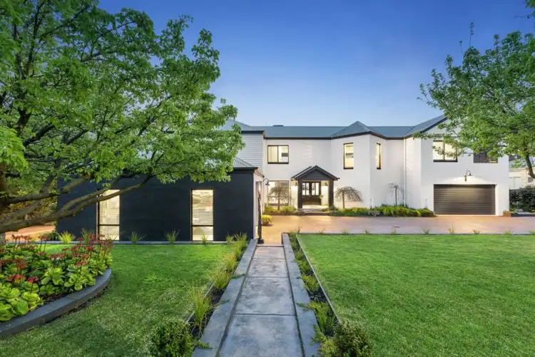 2 Ferne Place, Mount Martha VIC 3934