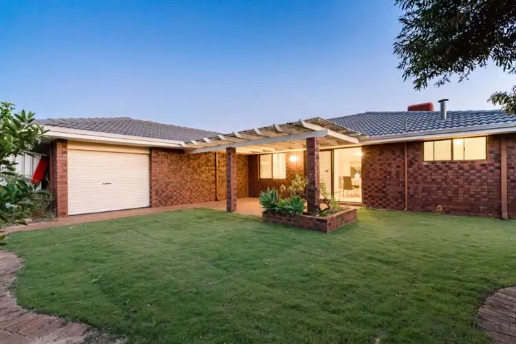 6 Newry Close, Waterford WA 6152