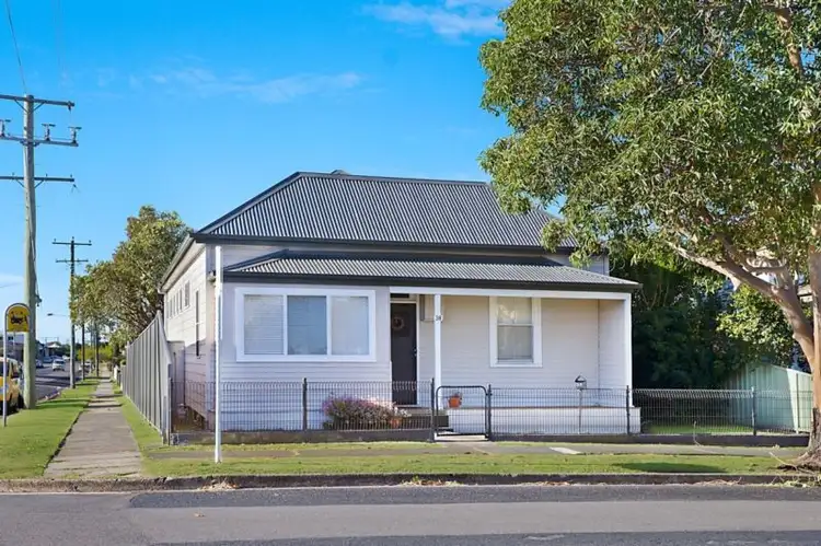 38 Fourth Street, Adamstown NSW 2289
