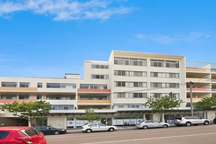 2-6 Warrigal St