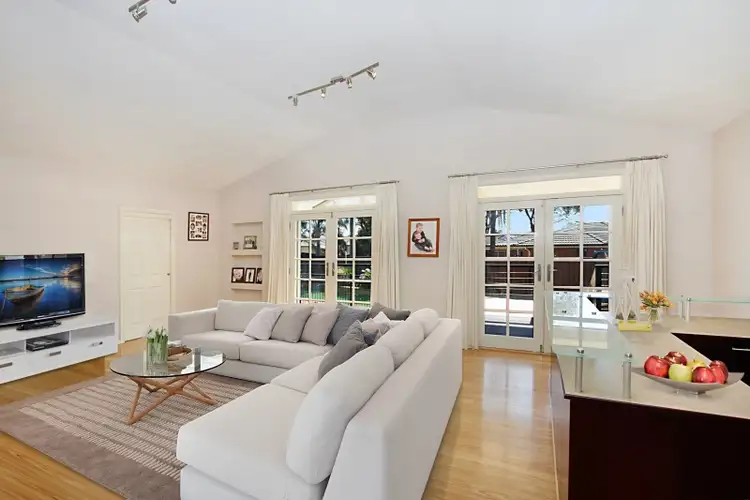 11 Moore Street, St Clair NSW 2759