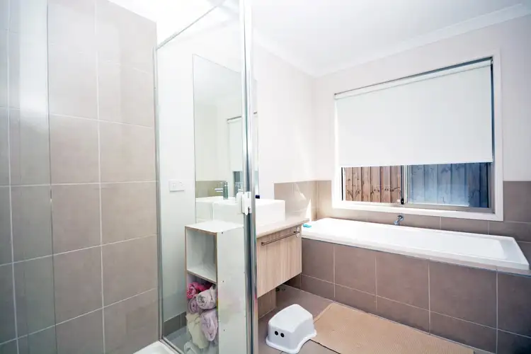 Sixth view of Homely house listing, 16 Horatio Court, Portland VIC 3305