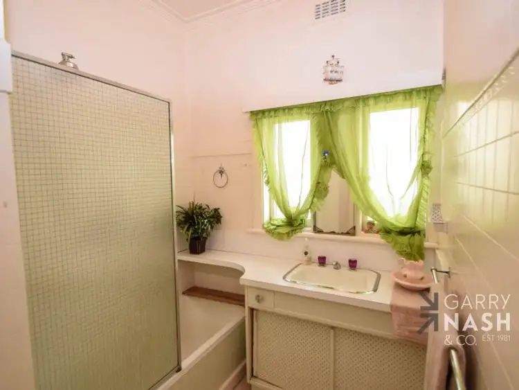 Sixth view of Homely house listing, 2 Burke & Wills Place, Wangaratta VIC 3677