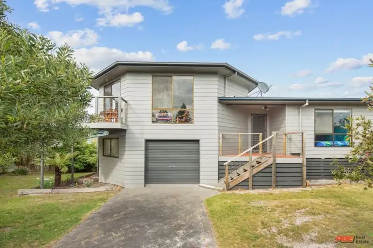 2 NEPTUNE STREET, Cape Paterson VIC 3995
