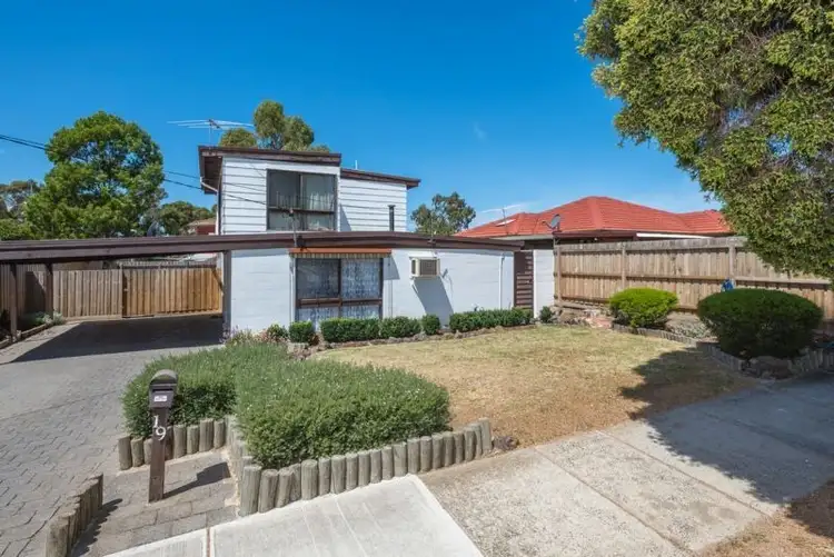 19 Lawson Street, Sunbury VIC 3429