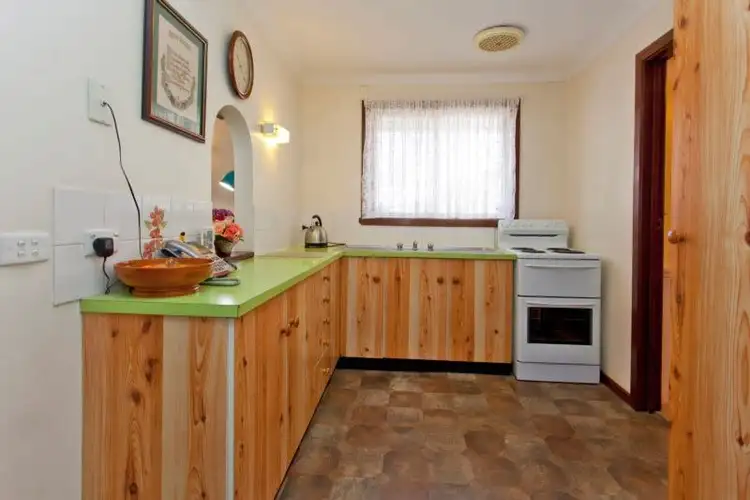 Fifth view of Homely unit listing, 1/421 Bevan Street, Lavington NSW 2641