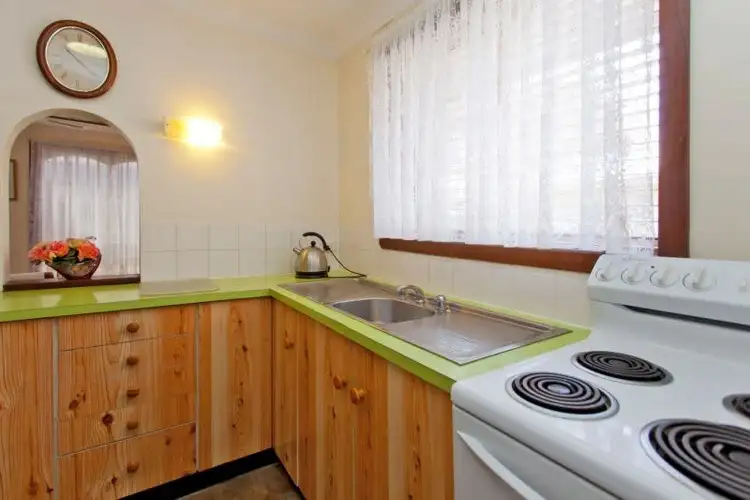 Sixth view of Homely unit listing, 1/421 Bevan Street, Lavington NSW 2641