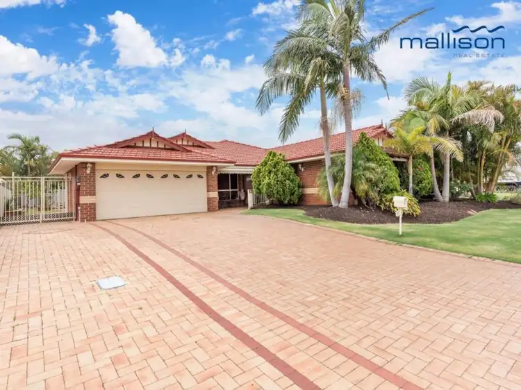 Second view of Homely house listing, 11 Driftwood Court, Thornlie WA 6108