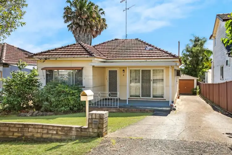 4 Willfox St, Condell Park NSW 2200