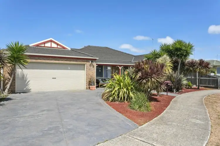 5 Malkeith Court