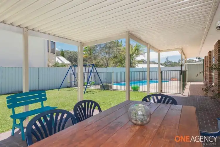 Second view of Homely house listing, 86 Silky Oak Drive, Caves Beach NSW 2281