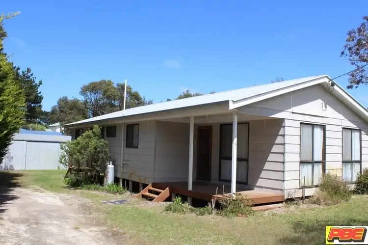 64 PANDORA AVENUE, Venus Bay VIC 3956