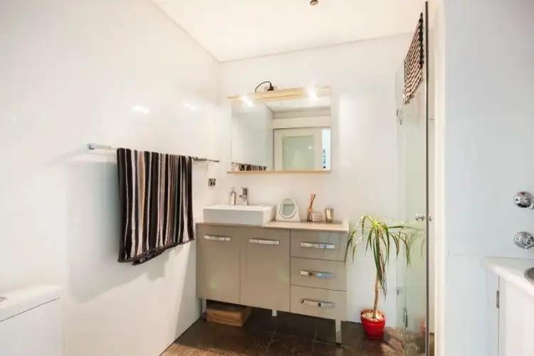 Fifth view of Homely studio listing, 605/22 Sir John Young Crescent, Woolloomooloo NSW 2011
