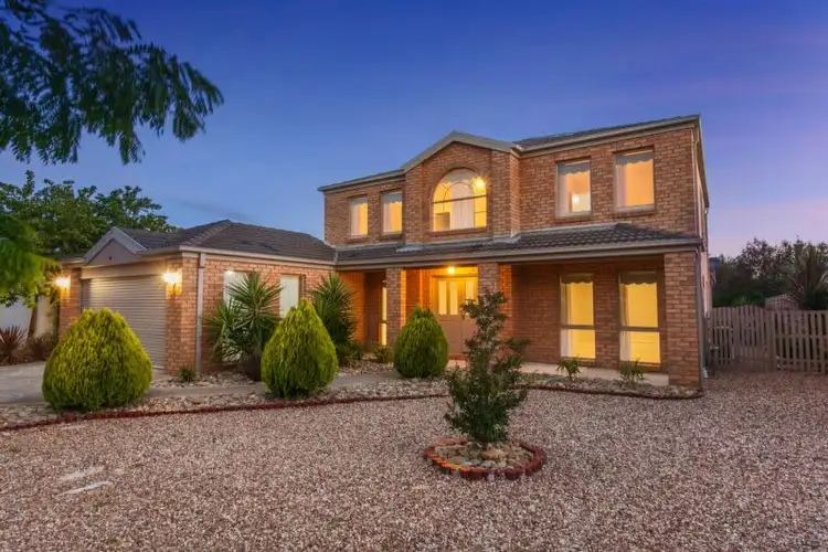 17 Meadow Glen Drive, Melton West VIC 3337
