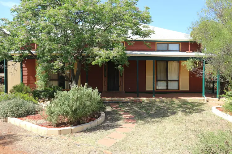 11 Lightly Place, York WA 6302