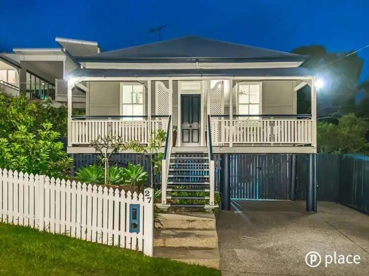 27 Nairn St, Milton QLD 4064
