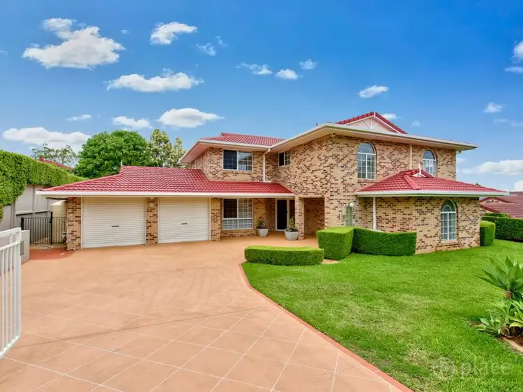 15 Regal Place, Aspley QLD 4034
