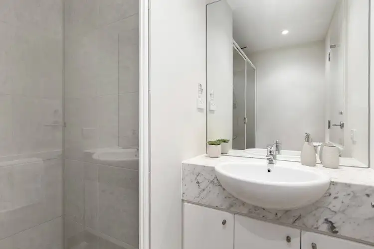 Fifth view of Homely apartment listing, 12/4-10 Bank Place, Melbourne VIC 3000