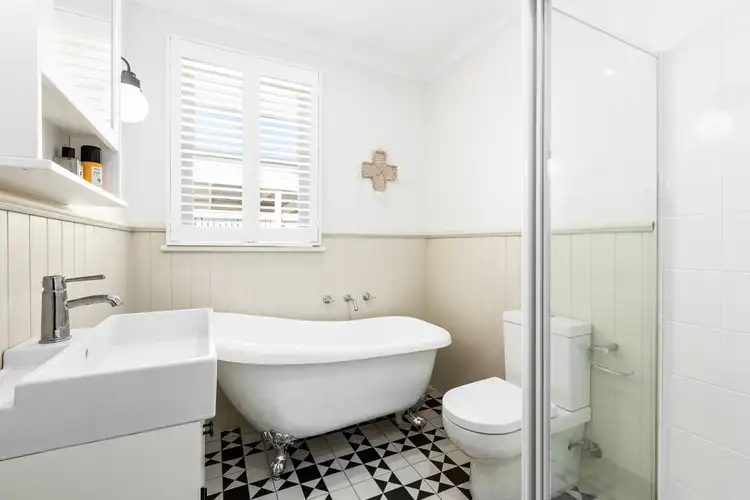 Sixth view of Homely house listing, 1/33 Ithaca Road, Frankston South VIC 3199