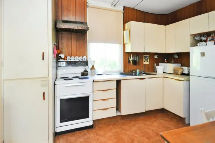 Sixth view of Homely house listing, 11 Busby Street, South Bathurst NSW 2795