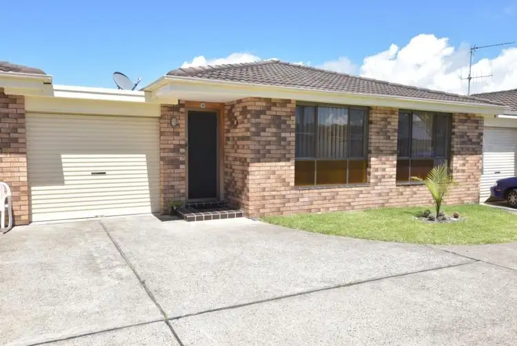 2/4 Mills Parade, Tuncurry NSW 2428