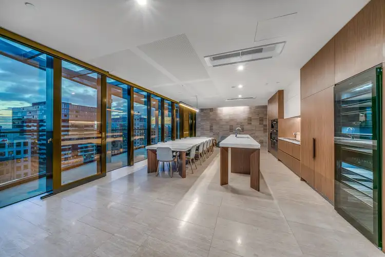 Sixth view of Homely apartment listing, .../555 St Kilda Road, Melbourne VIC 3004