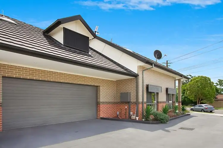 1/6 Canberra Street, Oxley Park NSW 2760