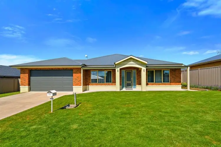 19 Fulford Crescent, Elliminyt VIC 3250