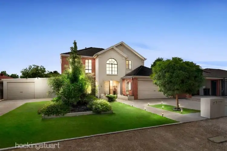 5 Russell Court, Brookfield VIC 3338