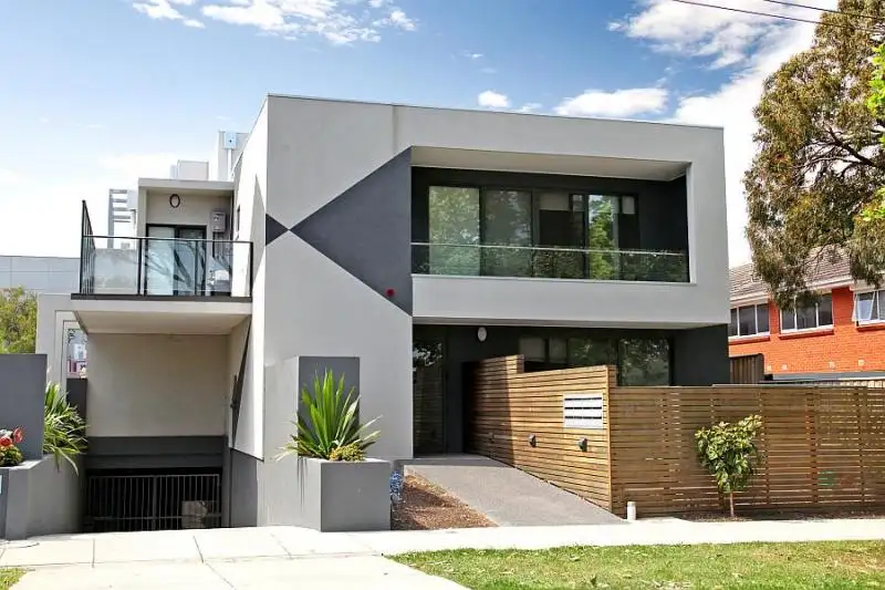 Main view of Homely apartment listing, 8/13 Rosstown Road, Carnegie VIC 3163